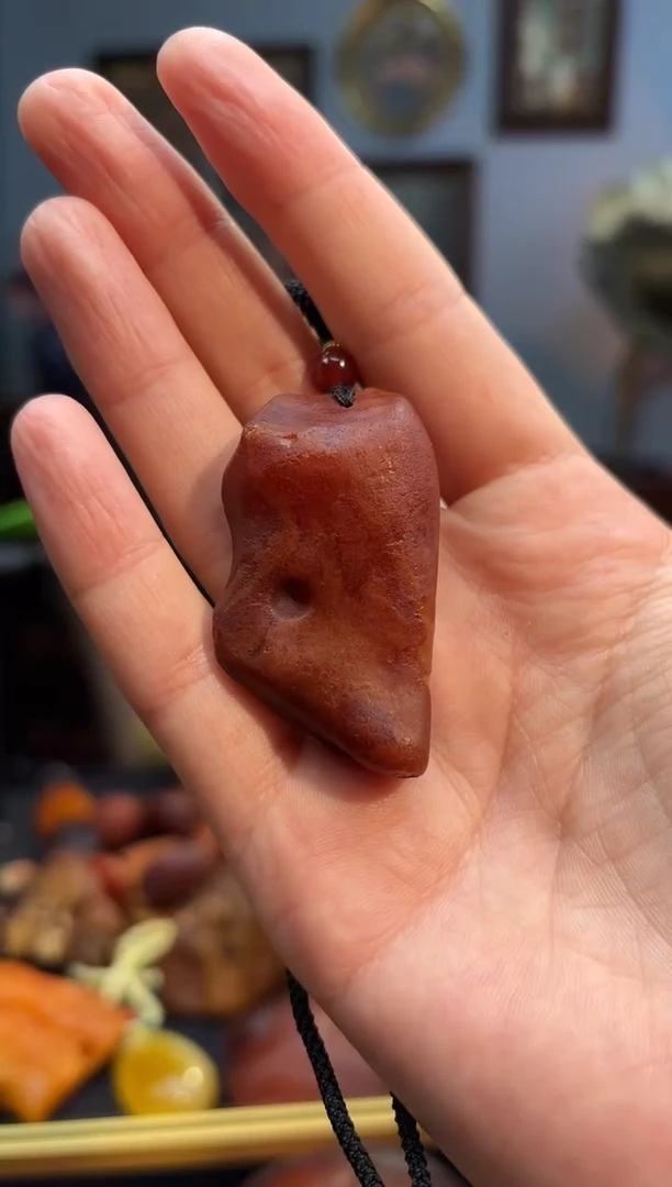 琥珀颈饰未镶嵌吊坠