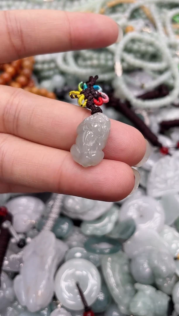 颈饰未镶嵌翡翠057