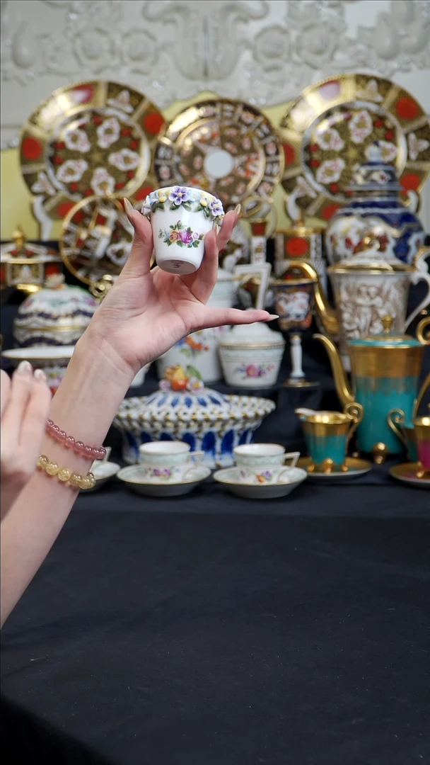 骨瓷婷婷中古器物如图所示54