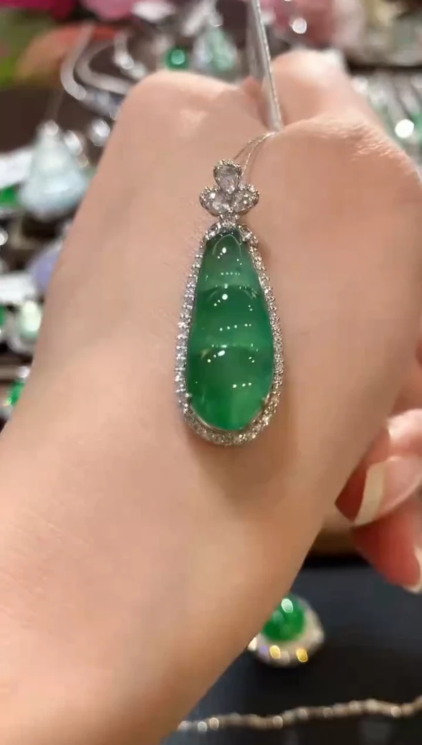 吊坠(不含链)18K金镶嵌翡翠n20