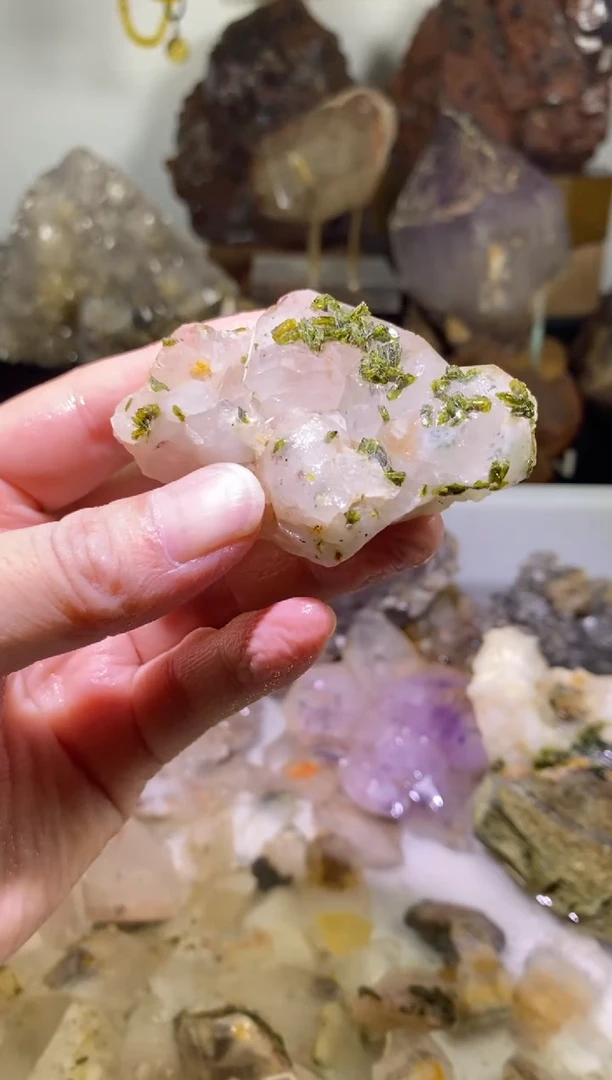未镶嵌珠宝半成品水晶60号四川超七花园水晶