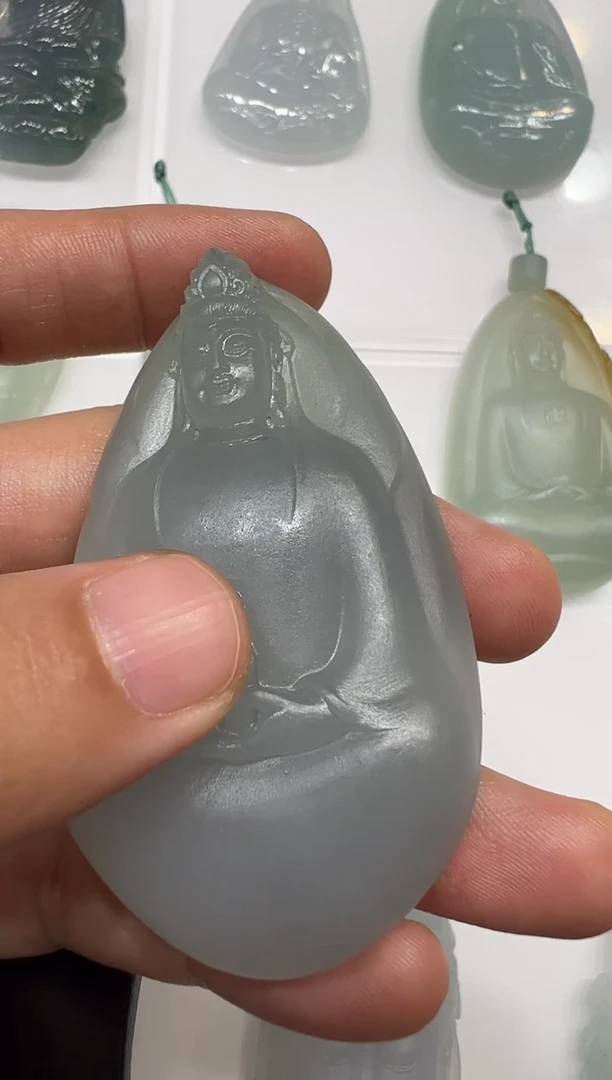 未镶嵌定制翡翠素衣