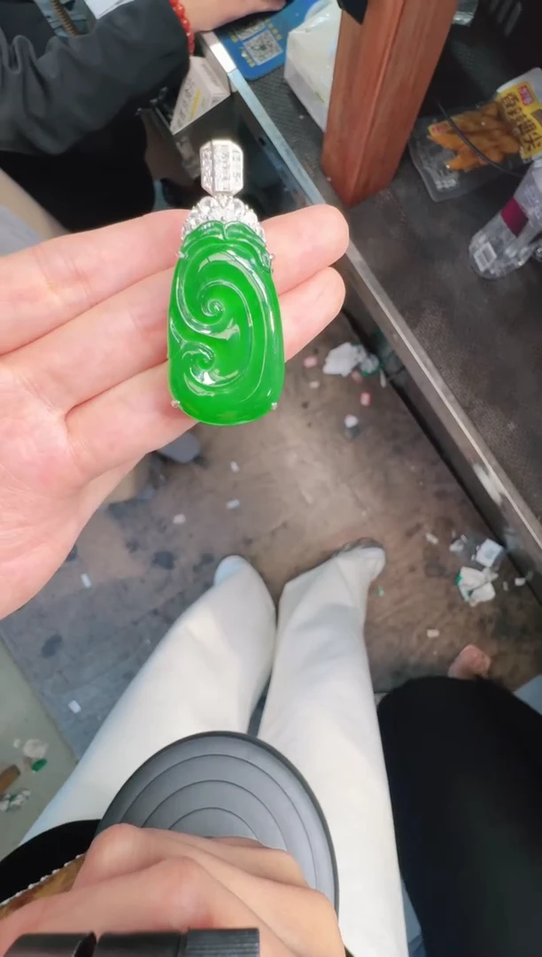 未镶嵌定制翡翠悠*点A货有轻微色差属于正常现象，如意1