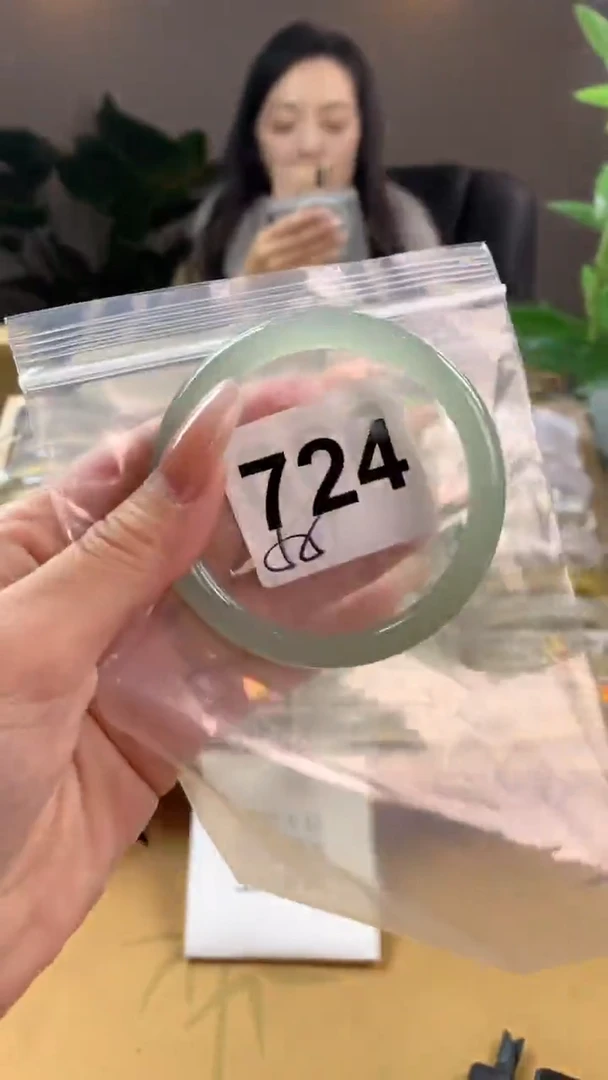 【闪购商品】玛瑙/玉髓手镯未镶嵌724