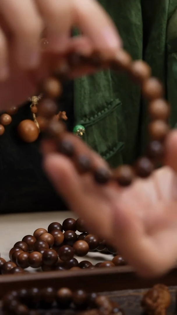 檀香木手串/手链人**年老山檀香1.2圆珠多样式发其一树心料