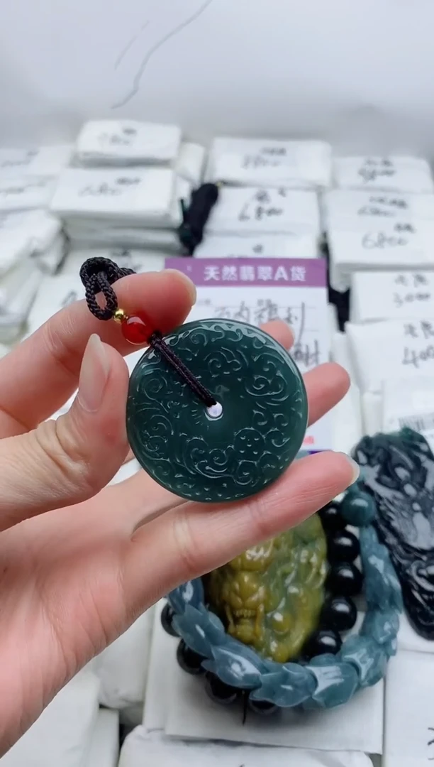 颈饰未镶嵌翡翠8