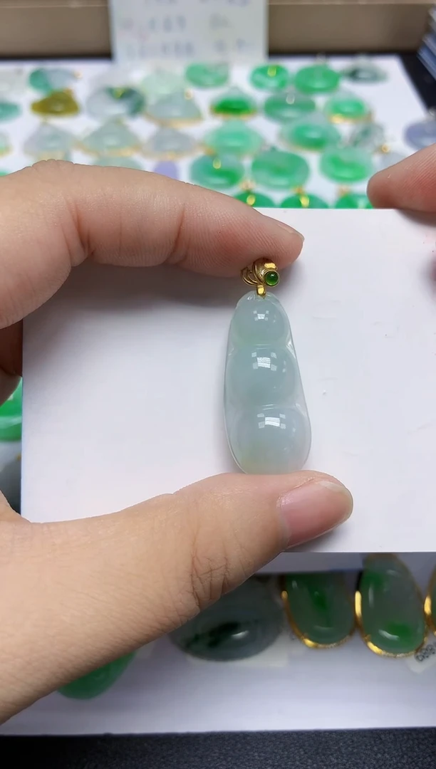 颈饰未镶嵌翡翠天然缅甸翡翠A货翡翠百元以上9元证书费自理