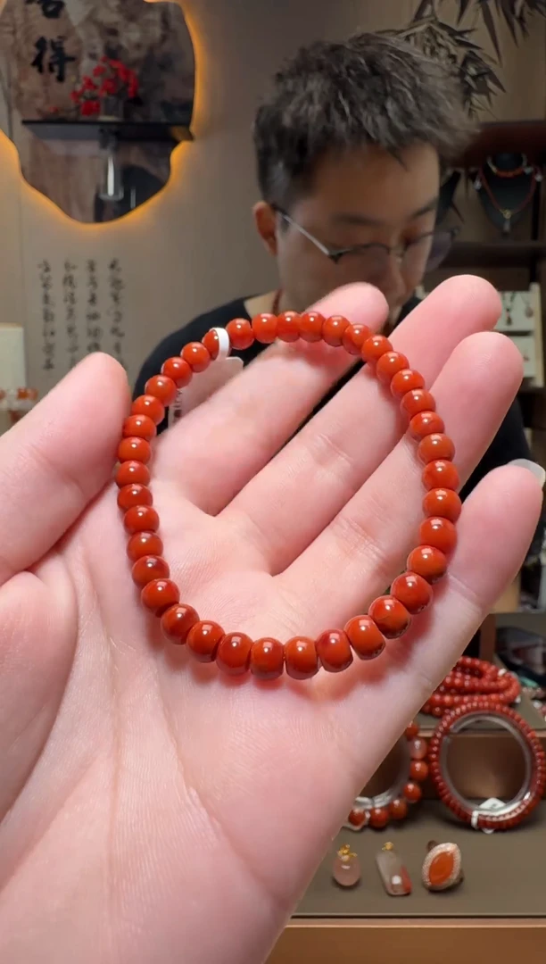 未镶嵌原矿无优化无注胶手串南红玛瑙一条约6mm 多样性发货