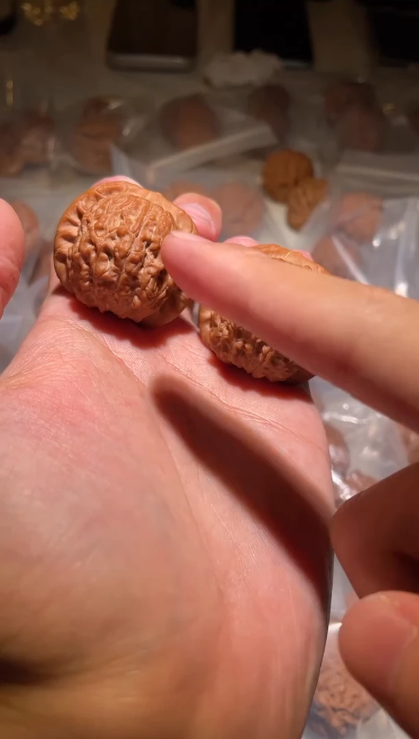 把件文玩核桃不****吃文玩核桃血麒麟