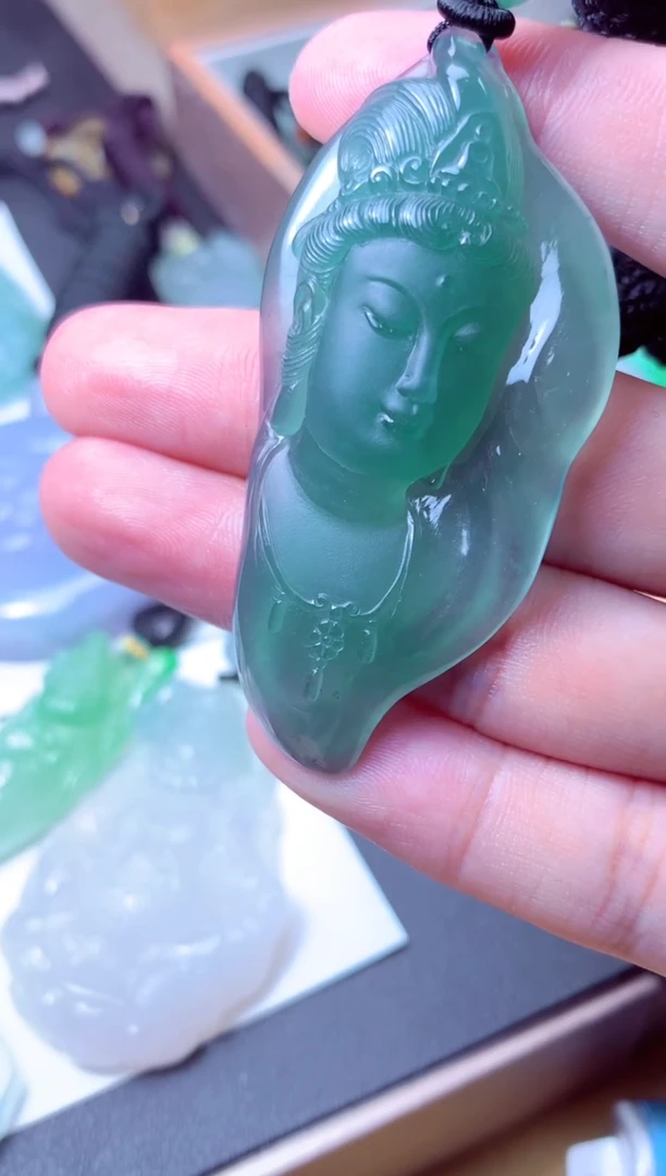 颈饰未镶嵌翡翠天然A货翡翠