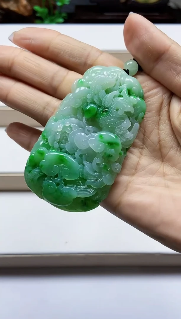 颈饰未镶嵌翡翠翡翠A货