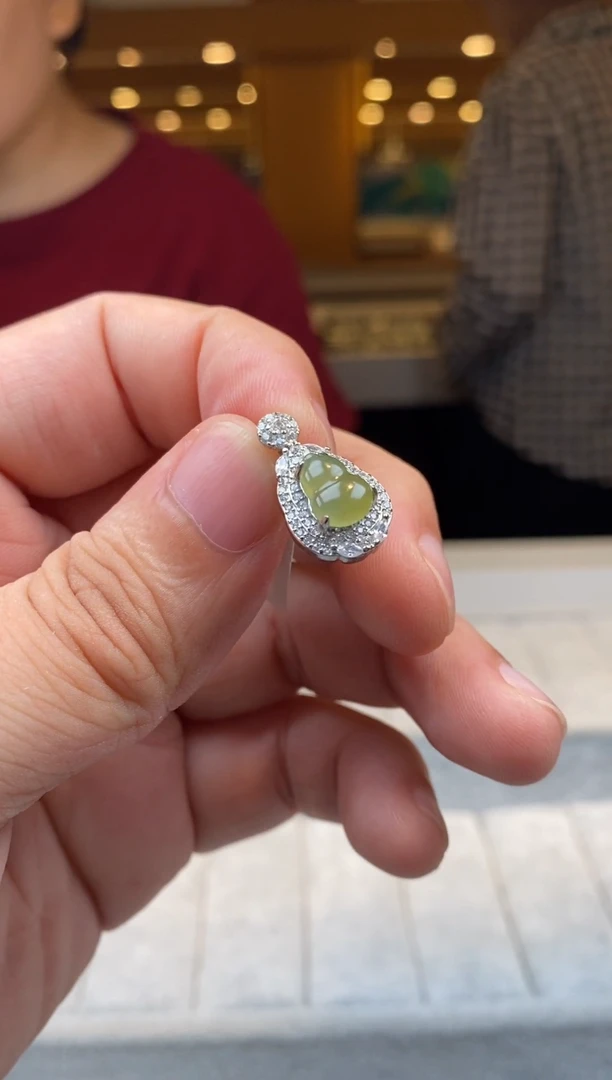 翡翠未镶嵌颈饰天然翡翠拍一发一多样性发货