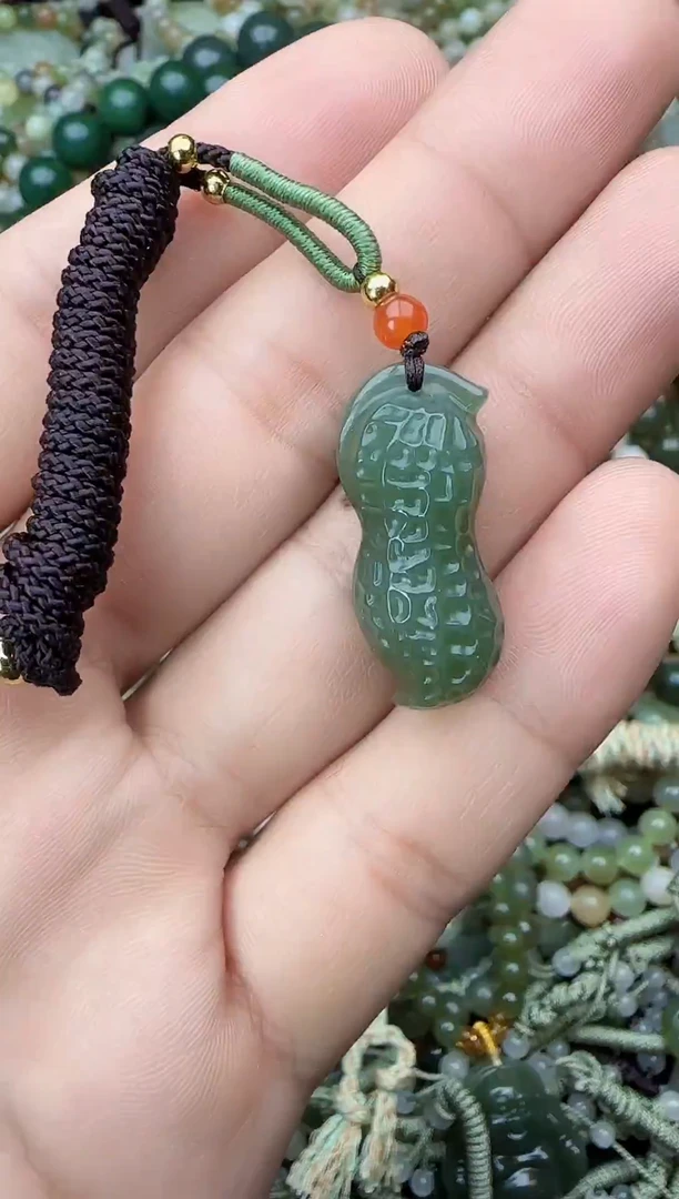 颈饰未镶嵌和田玉拍一发一