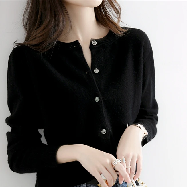 职业阿玛诗官2025春秋季新款时尚纯色修身圆领短款针织开衫外套女