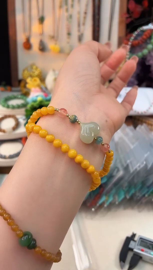 未镶嵌琥珀手饰@@A921J020153