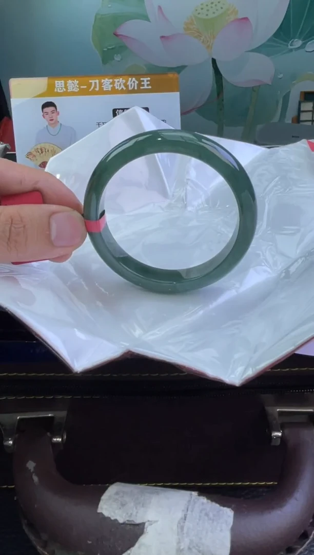 翡翠手镯未镶嵌3翡翠手镯