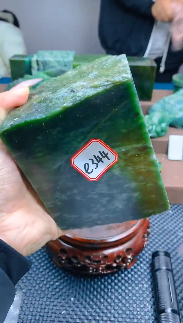 【闪购商品】和田玉（碧玉）珠宝半成品未镶嵌1