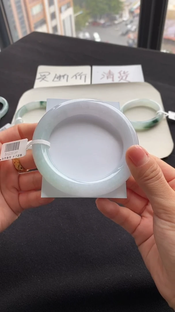 【闪购商品】翡翠手镯（圆镯）未镶嵌60圆条--不退不换