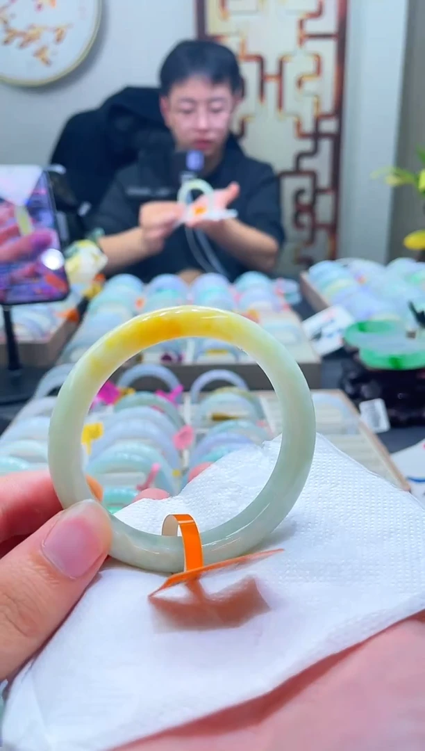 未镶嵌手镯翡翠122-55