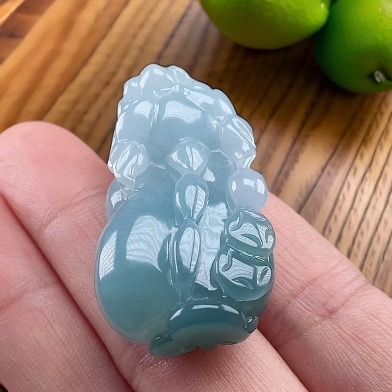 天然翡翠霸王貔貅吊坠项链缅甸A货