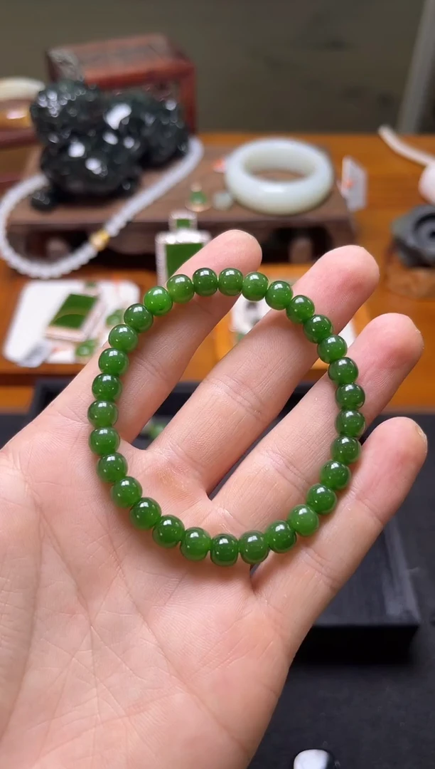 未镶嵌手串和田玉卡7俄料碧玉 老型 多样性发一