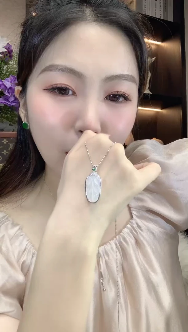 吊坠(不含链)18K金镶嵌翡翠A7翡翠