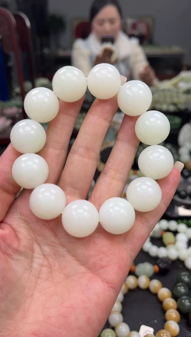 【闪购商品】和田玉手串未镶嵌新疆且末金山白玉卡20