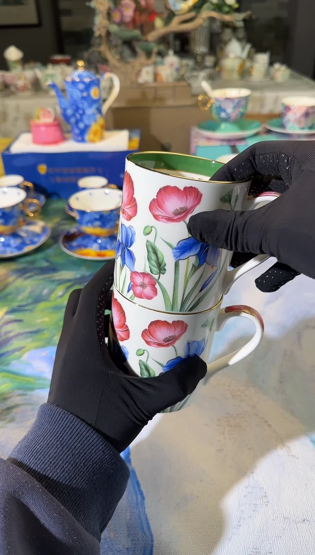 【闪购商品】瓷片骨瓷手绘描金送小汤勺