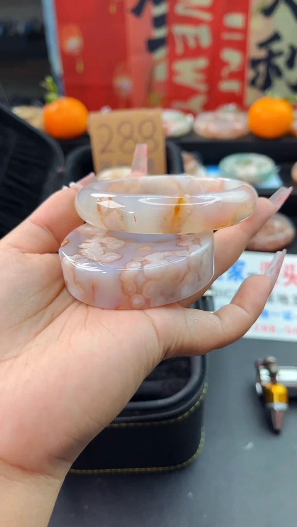 【闪购商品】石英质玉手镯未镶嵌赠送镯心（61圈口）