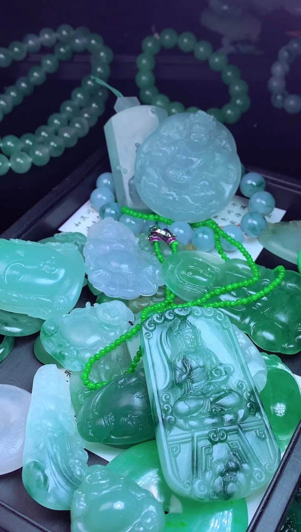 定制翡翠未镶嵌翡翠毛货定制