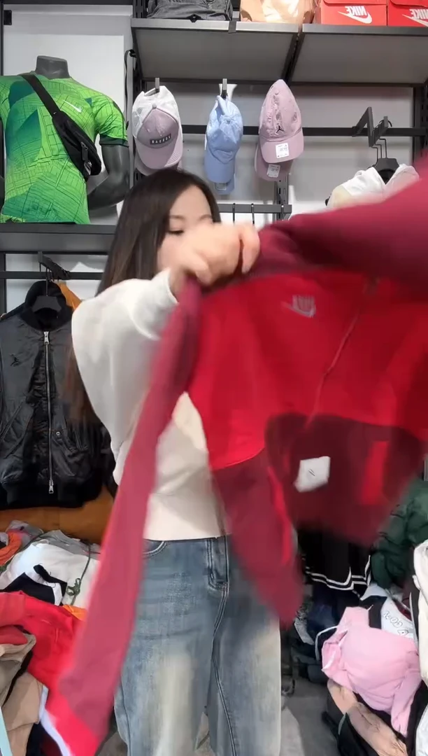 1221编码 瑕疵款直播间过款为准 尺码  身高  140