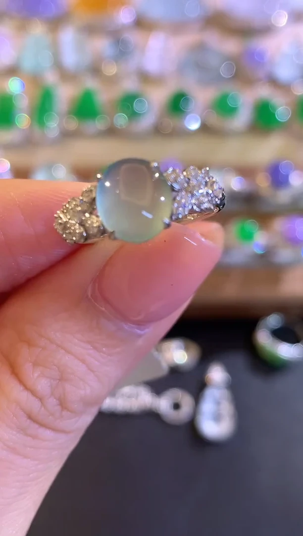 18K金镶嵌戒指翡翠a36