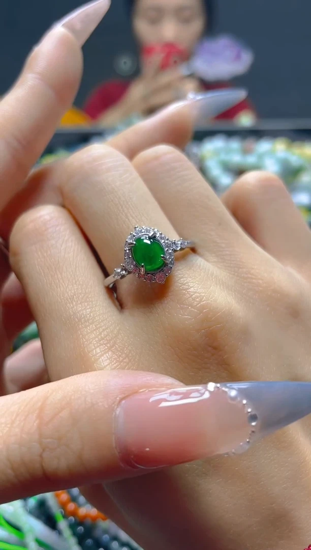 颈饰未镶嵌翡翠/C/翡翠A货，一件也是批发价