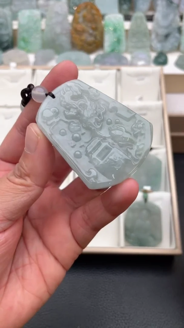 颈饰未镶嵌翡翠天然缅甸翡翠A货56