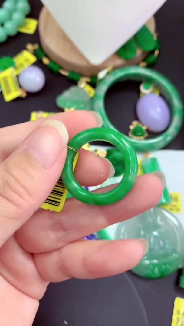 吊坠(不含链)未镶嵌翡翠戒圈内径19