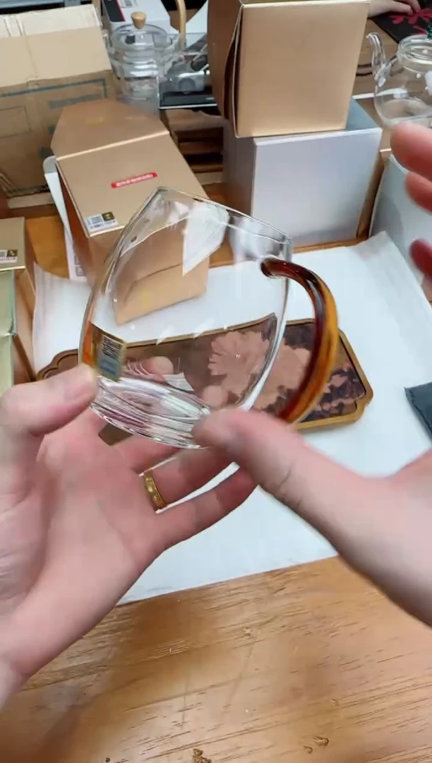 禾器金标澄然琥珀