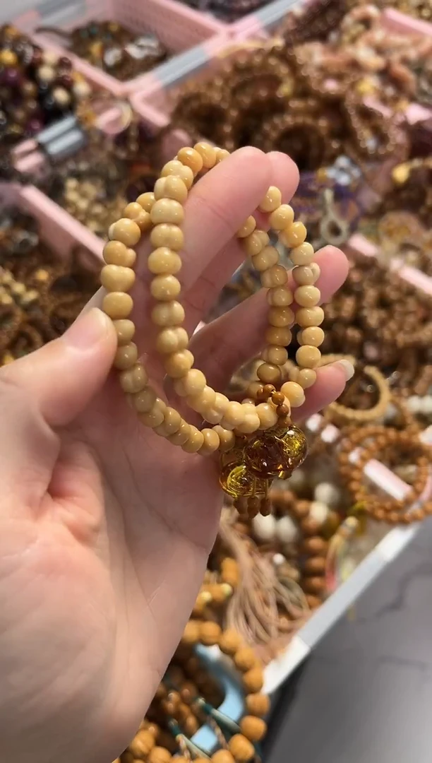 手串琥珀未镶嵌龙脊屁桃搭配琥珀屁桃手串