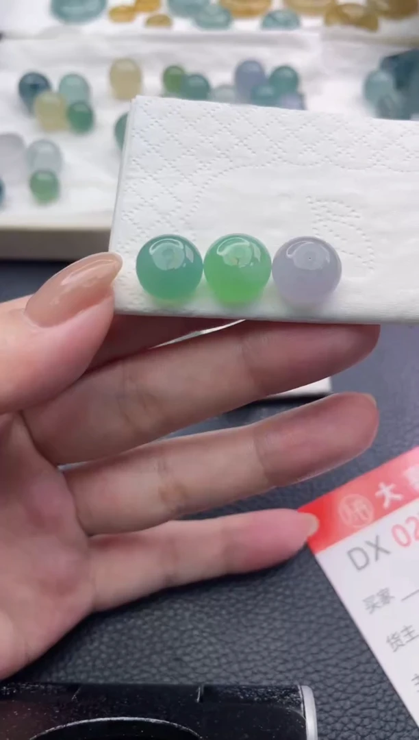 未镶嵌定制翡翠菜*?珠子