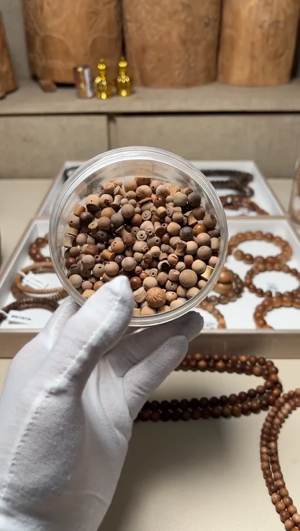 檀香木手串/手链老山檀香瑕疵珠60克