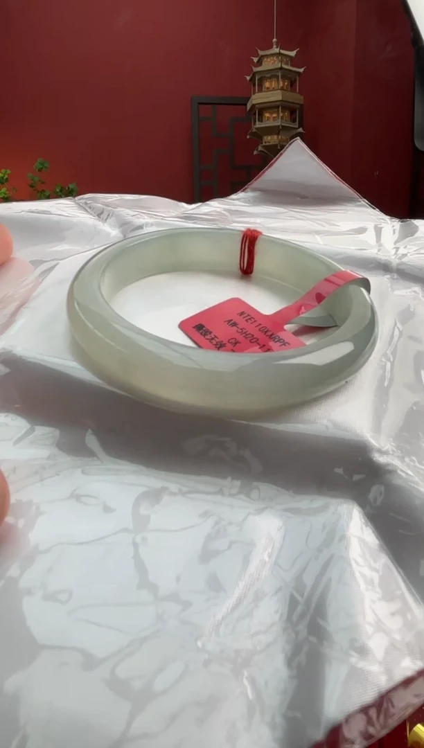 未镶嵌手镯翡翠翡翠手镯2