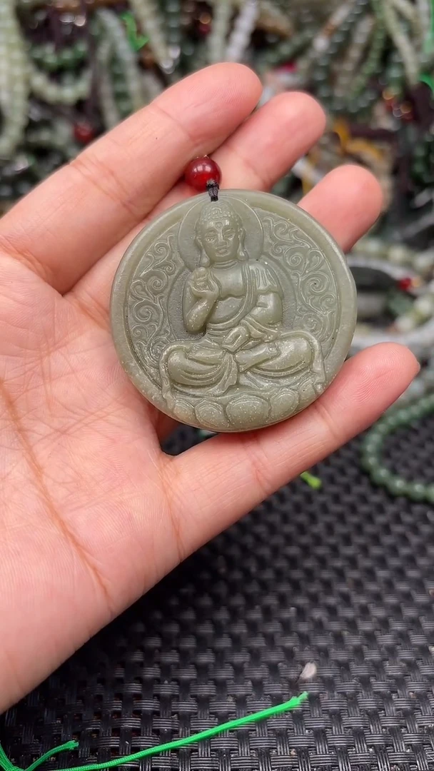 颈饰未镶嵌和田玉1