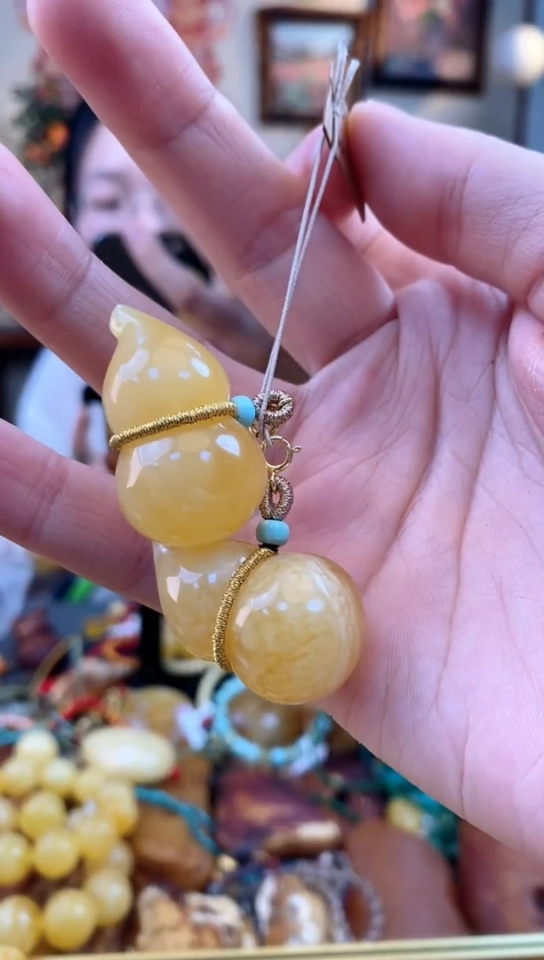 【闪购商品】琥珀颈饰未镶嵌吊坠（多样性发其一）
