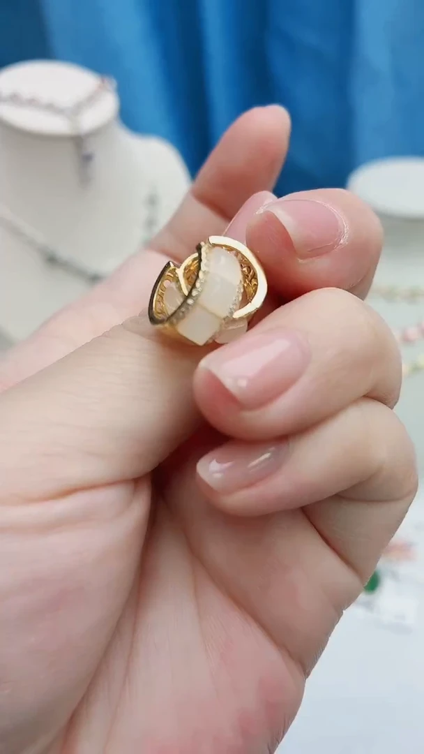 银S925镶嵌和田玉耳饰068ZB1113产品一个（多样性）