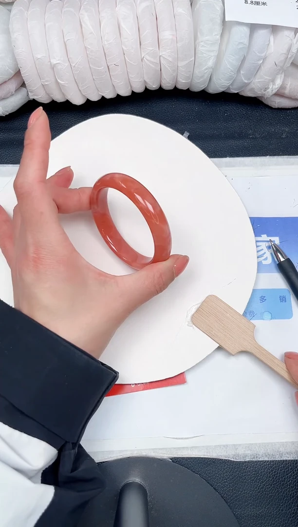 未镶嵌手镯石英质玉142-57