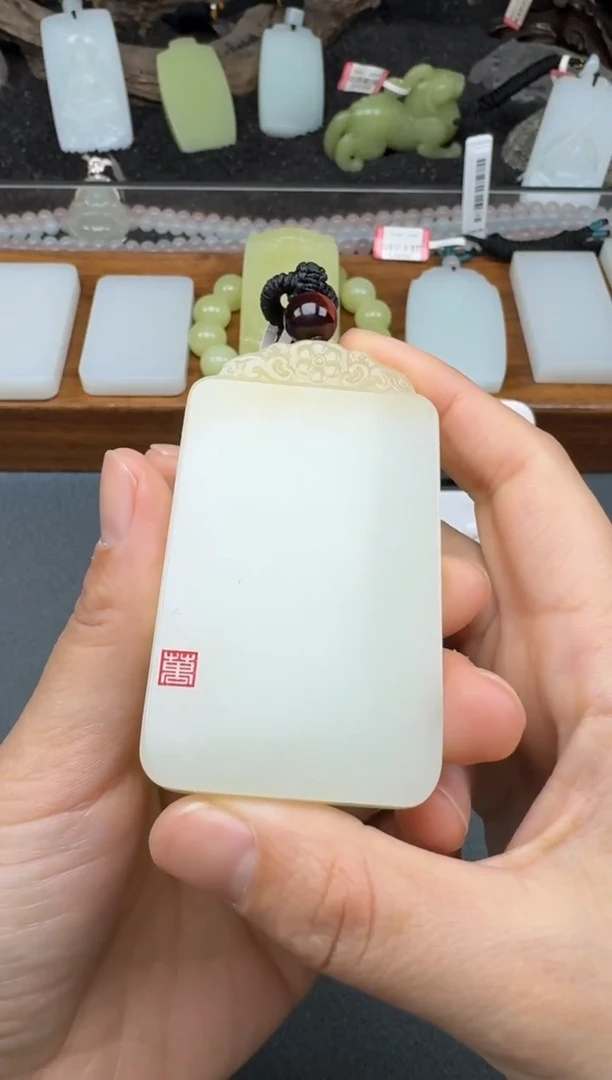 颈饰未镶嵌和田玉2