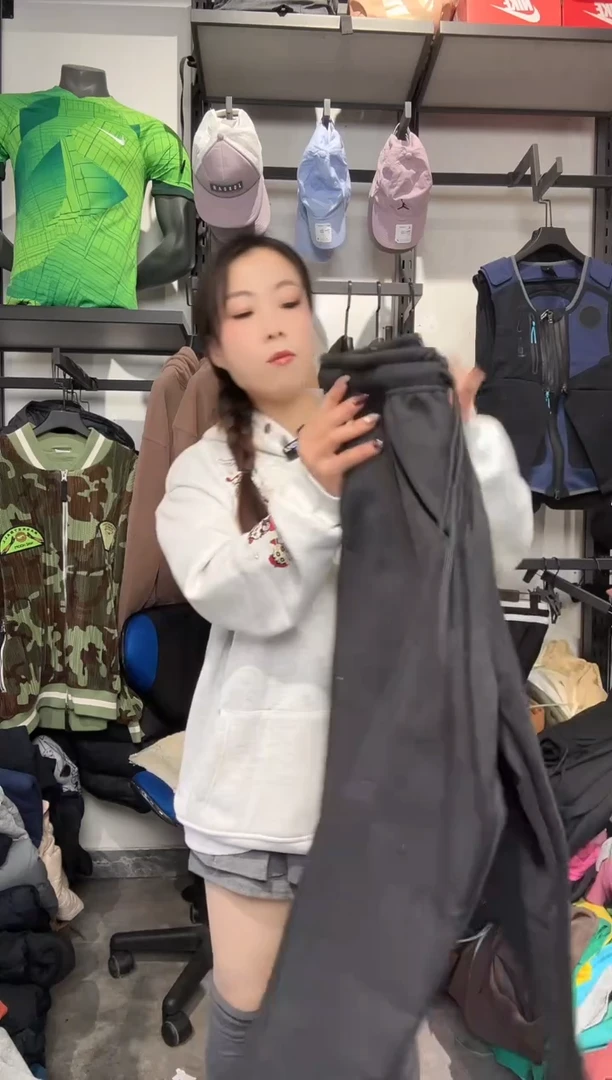 1649编码 耐克卫衣服饰过款为准 尺码