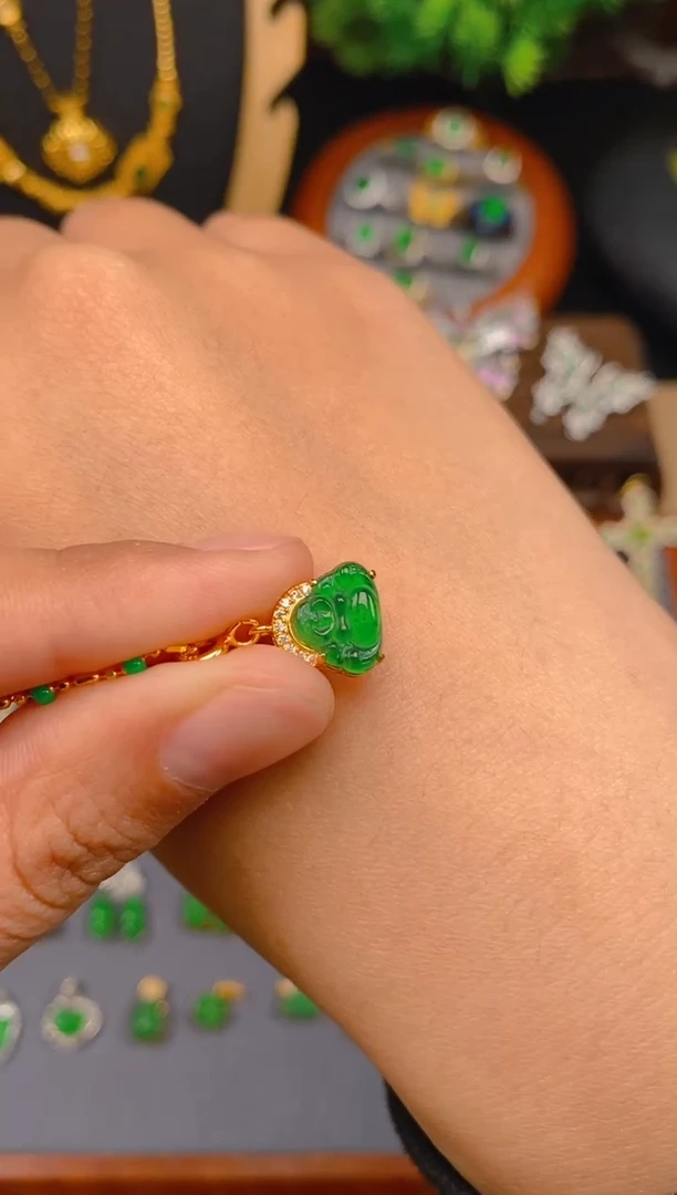 【闪购商品】翡翠吊坠(不含链)银S925镶嵌佛公万能扣