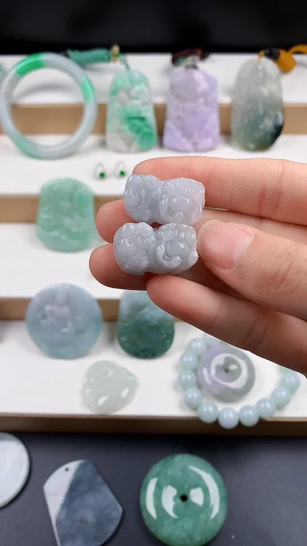 颈饰未镶嵌翡翠天然翡翠吊坠挂件