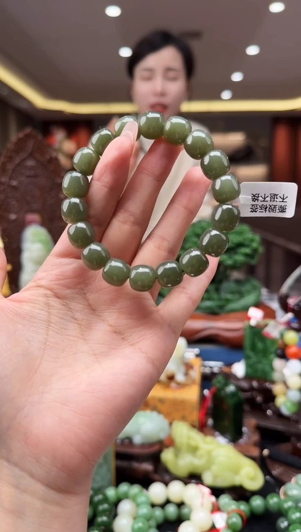 颈饰未镶嵌和田玉8szq12