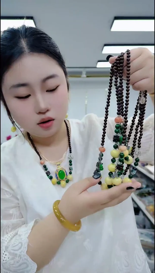 翡翠未镶嵌颈饰1021翡翠项链